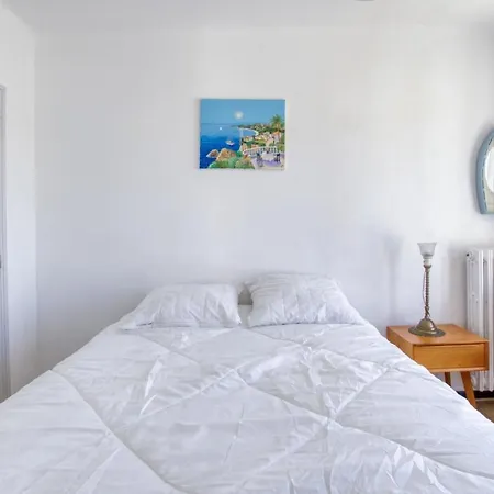 Bright 60m Near The Apartment *