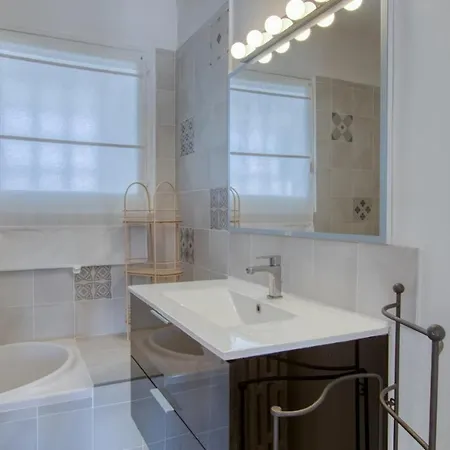 Bright 60m Near The Apartment Six-Fours-les-Plages